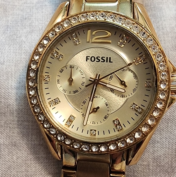 Womens Fossil Riley Gold Crystal Watch ES204 Multifunctional - Picture 1 of 9